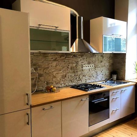 Wilcza 54 Prywatne Mieszkanie Z Balkonem W Centrum 400M Od Dworca Centralnego Samodzielne Zameldowanie! Self Check-In System! وارسو المظهر الخارجي الصورة
