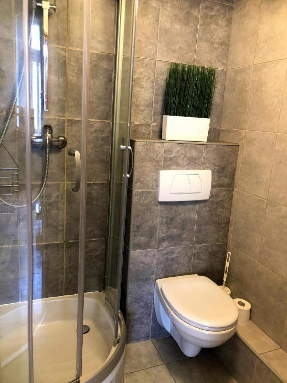 Wilcza 54 Prywatne Mieszkanie Z Balkonem W Centrum 400M Od Dworca Centralnego Samodzielne Zameldowanie! Self Check-In System! وارسو المظهر الخارجي الصورة